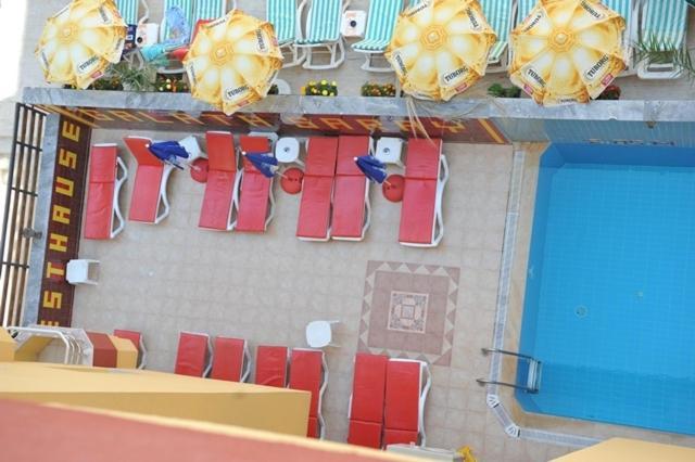 Hotel House 3*