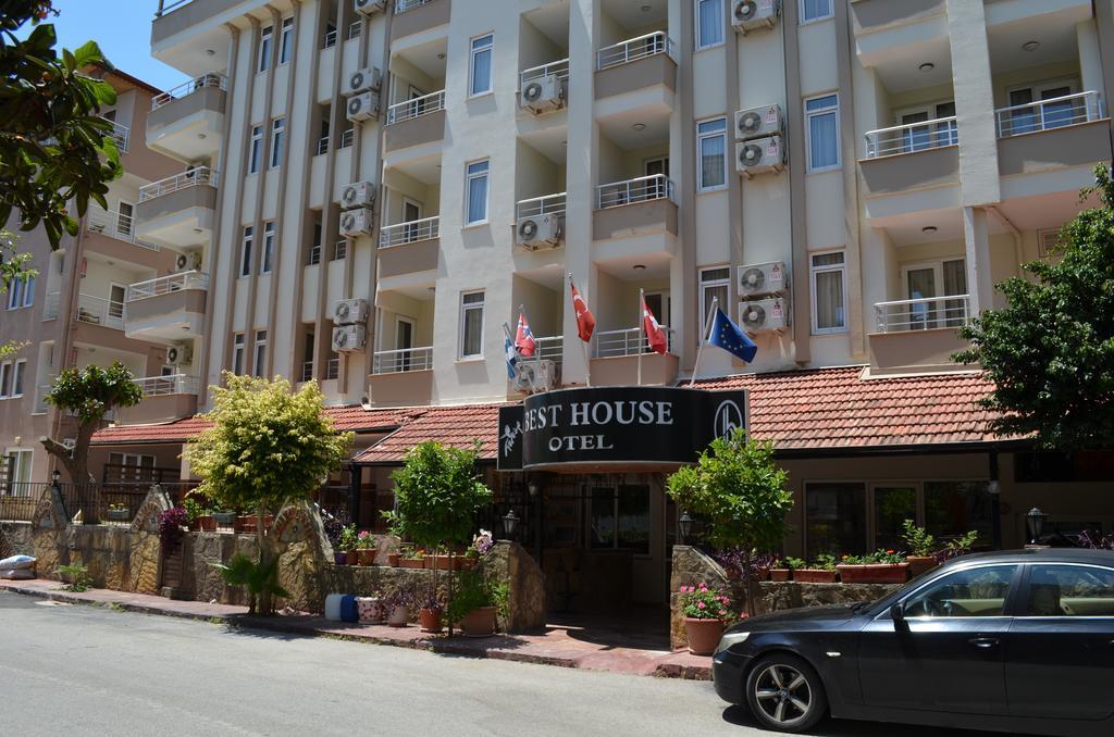 Hotel House 3*